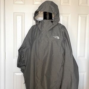 North Face Men’s XL Raincoat